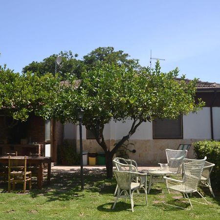 Casa Unifamiliar Con Jard N Privado Villa Agnone Bagni Buitenkant foto