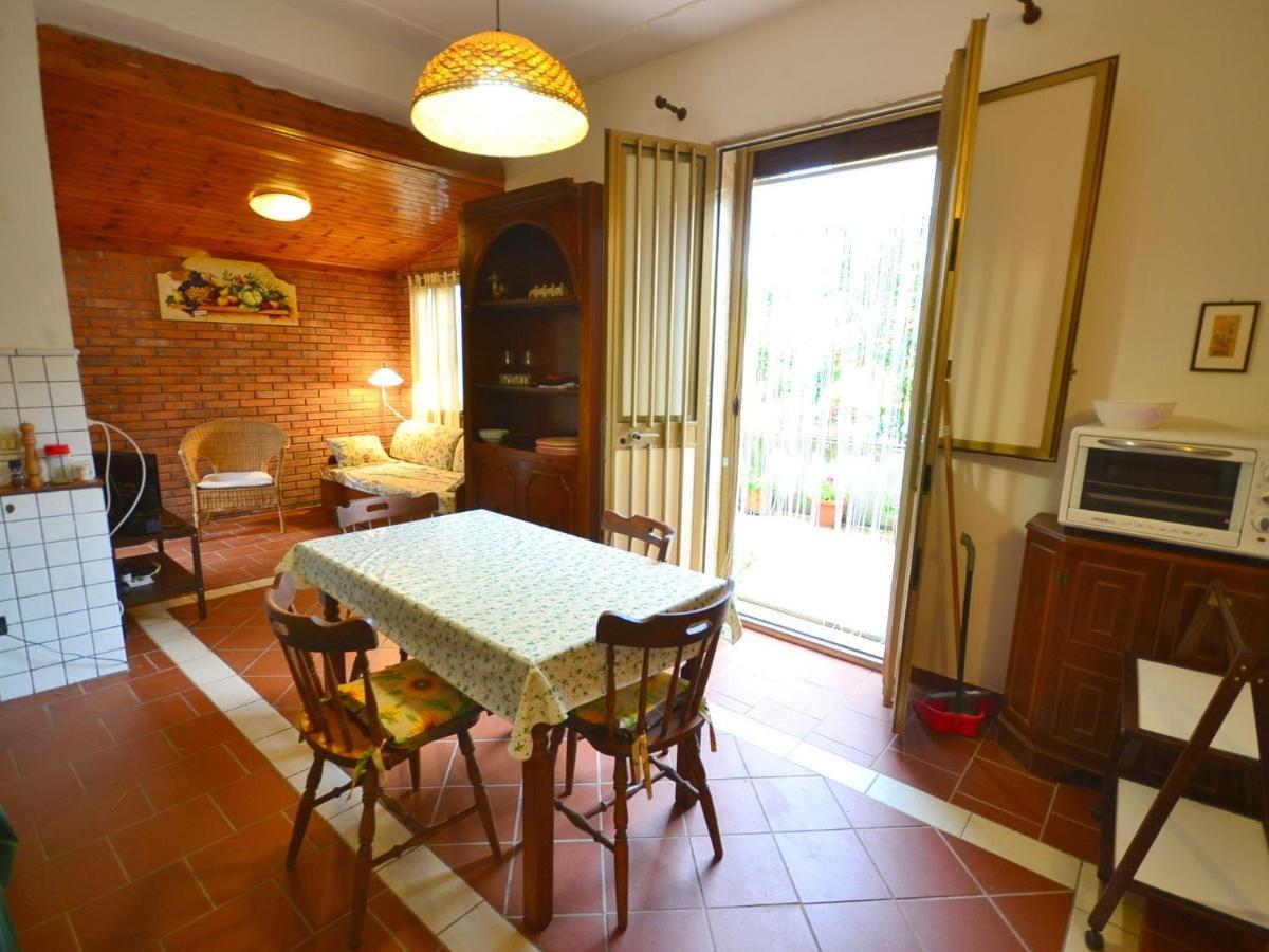 Casa Unifamiliar Con Jard N Privado Villa Agnone Bagni Buitenkant foto